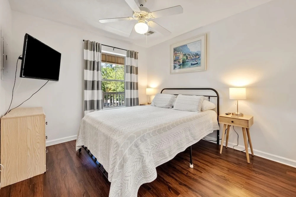 Welcome To True Blue 52 F 2 Bedroom Condo by Peace Vacations