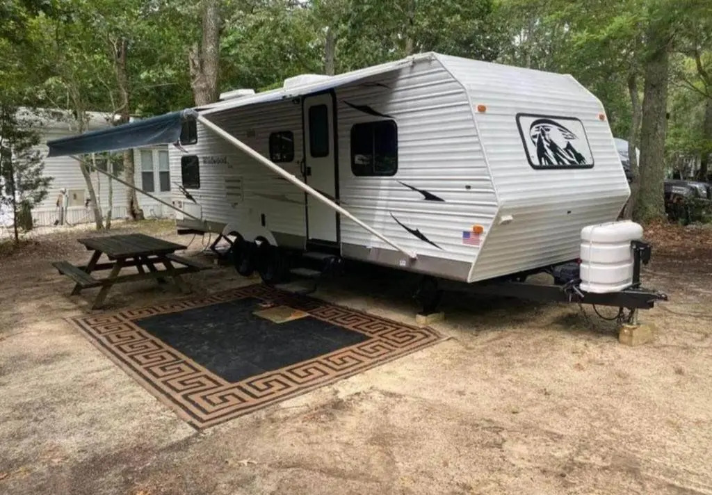 Wildwood Camper De Sleeps 6-7,