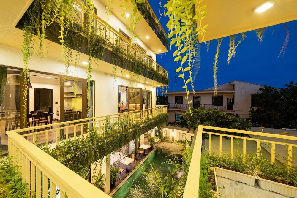 Primrose Boutique Villa  Apartments