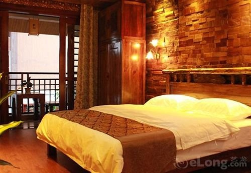 Xishuangbanna Fengweizhu Inn