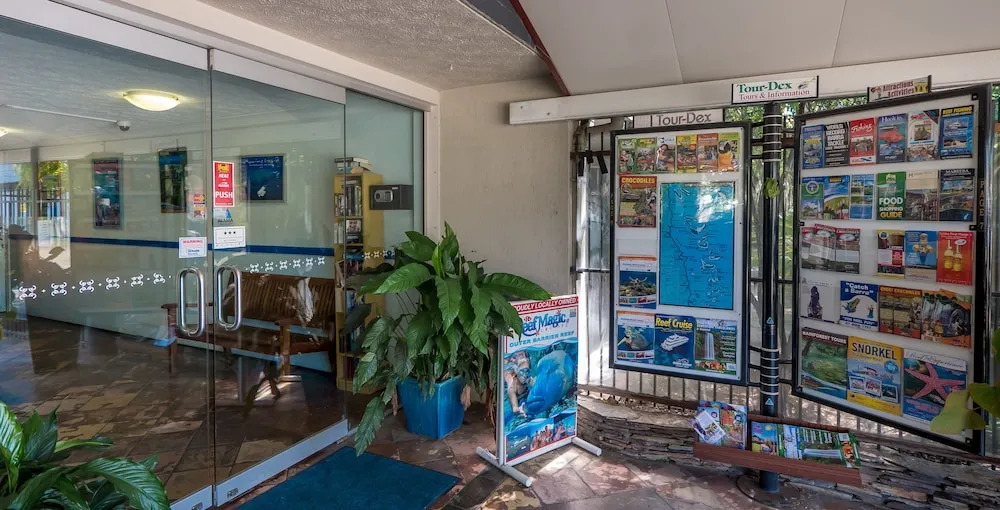 Cairns Holiday Lodge
