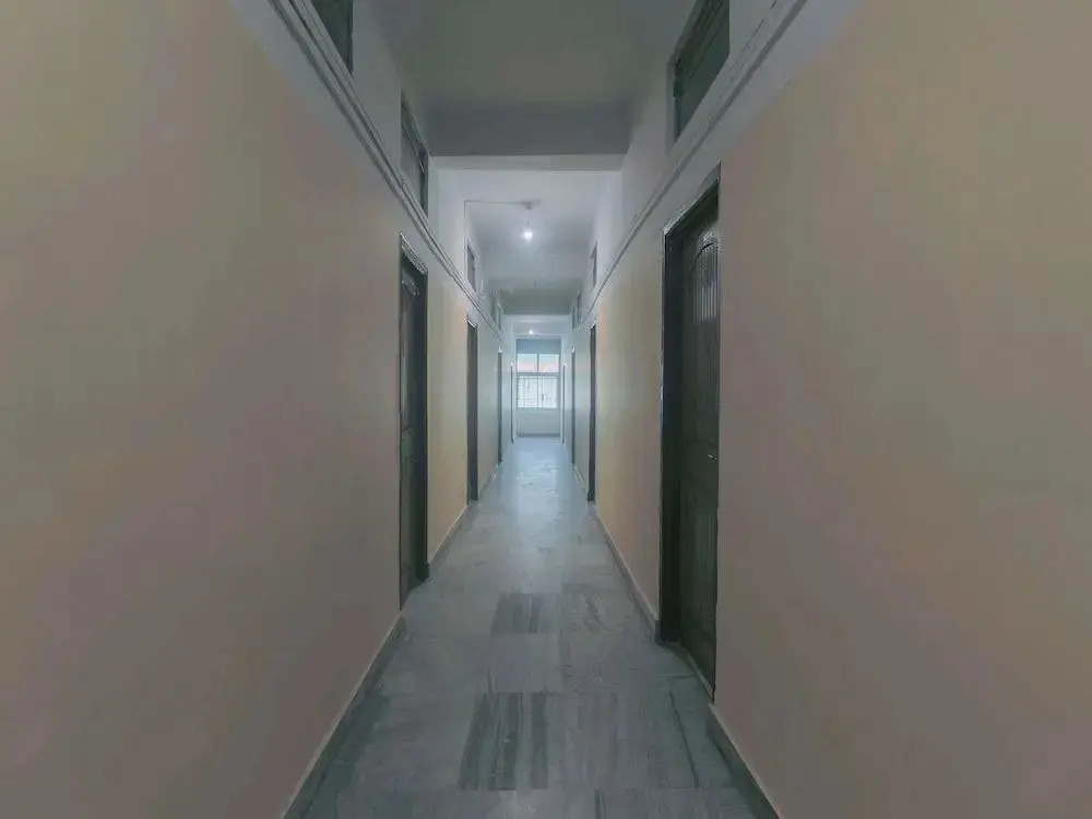 Hotel Midline by OYO Rooms