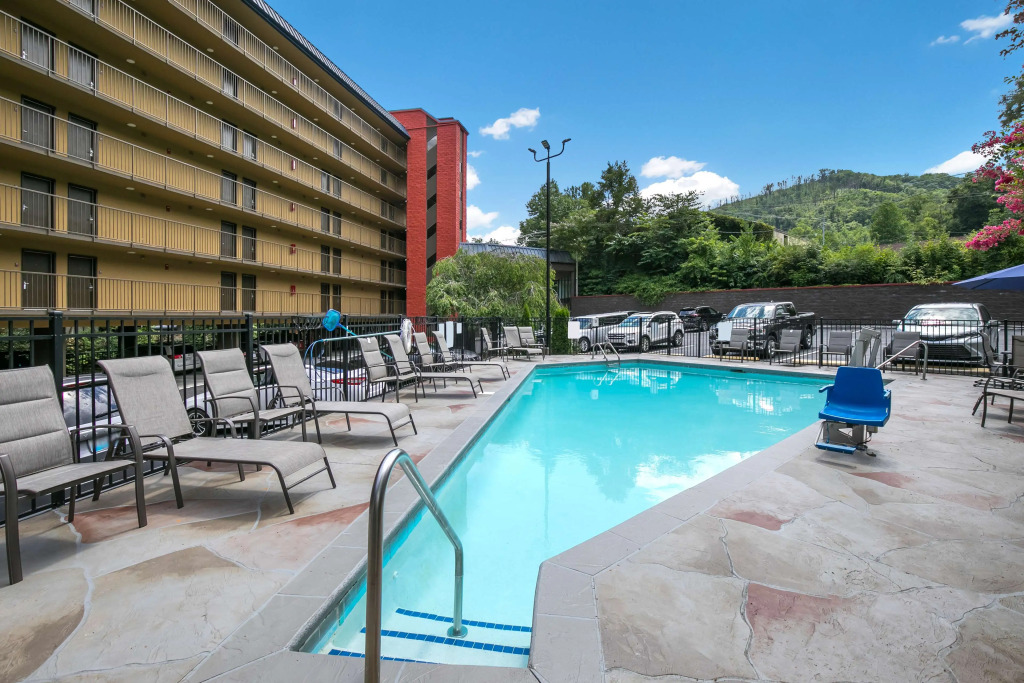 SureStay Plus Hotel by Best Western Gatlinburg