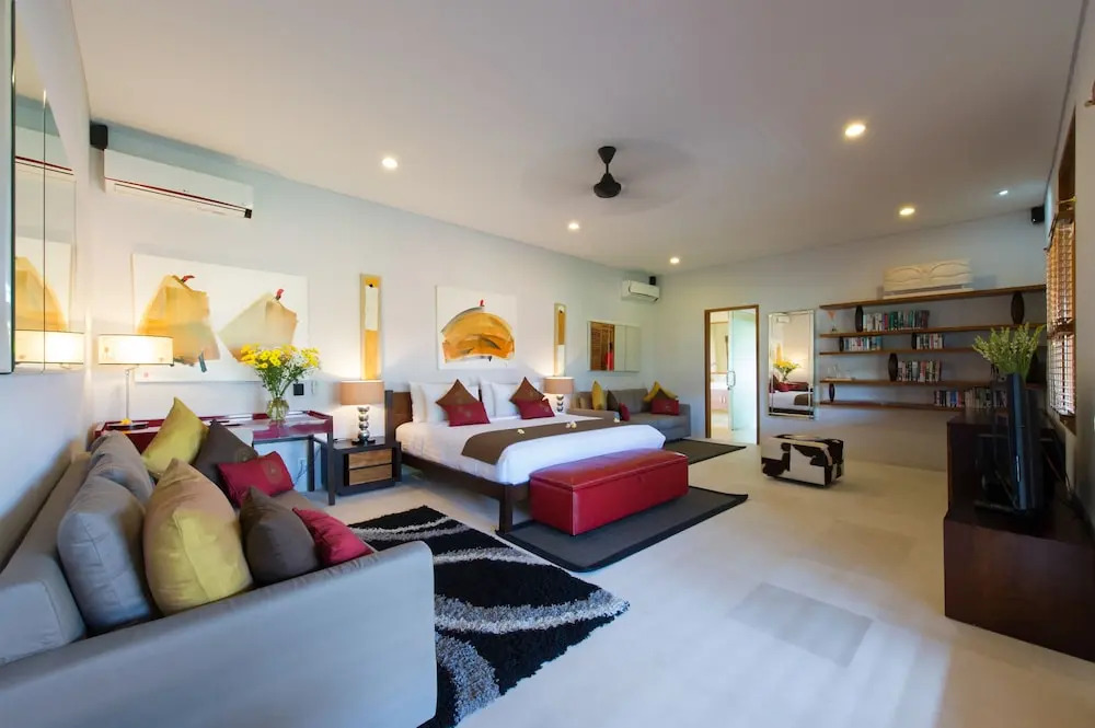 Spacious Luxury 4 Br in Centre Seminyak