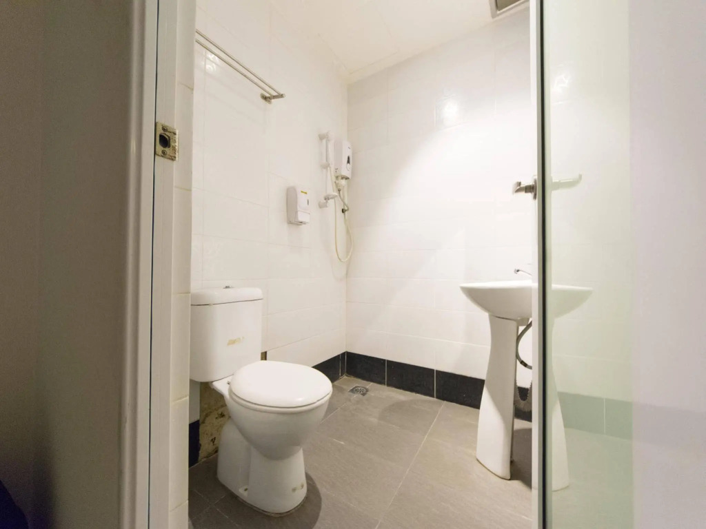 OYO Rooms Sentul KTM Station