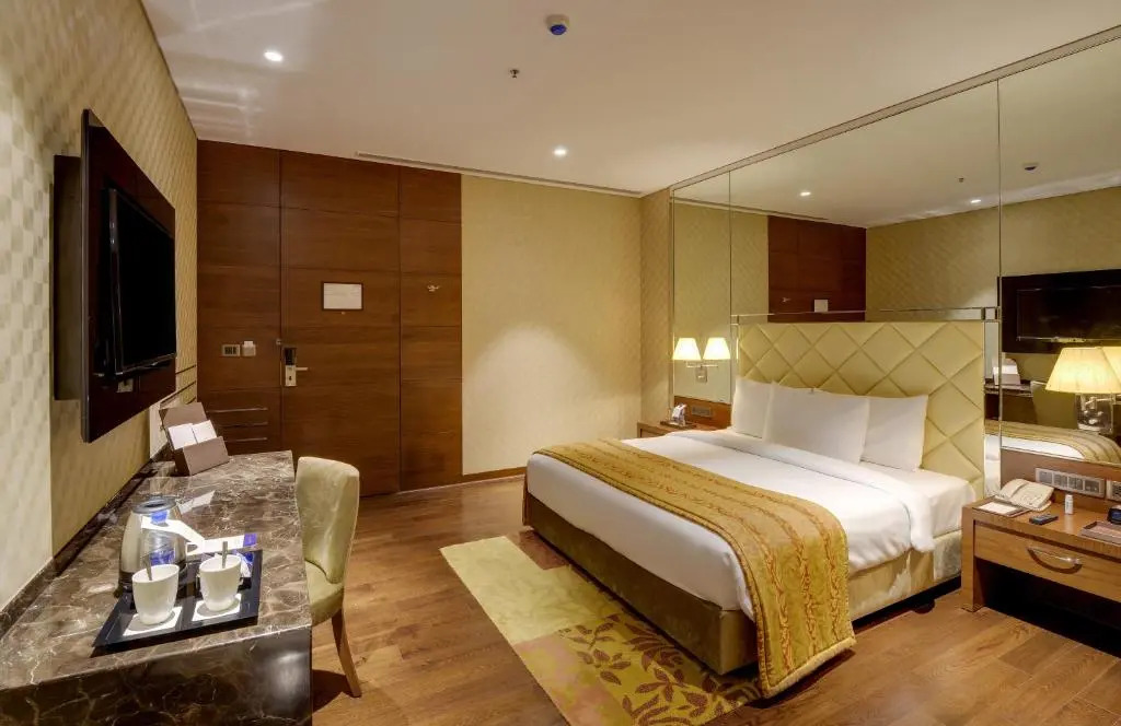 Niranta Transit Hotel Mumbai Airport - At Arrivals
