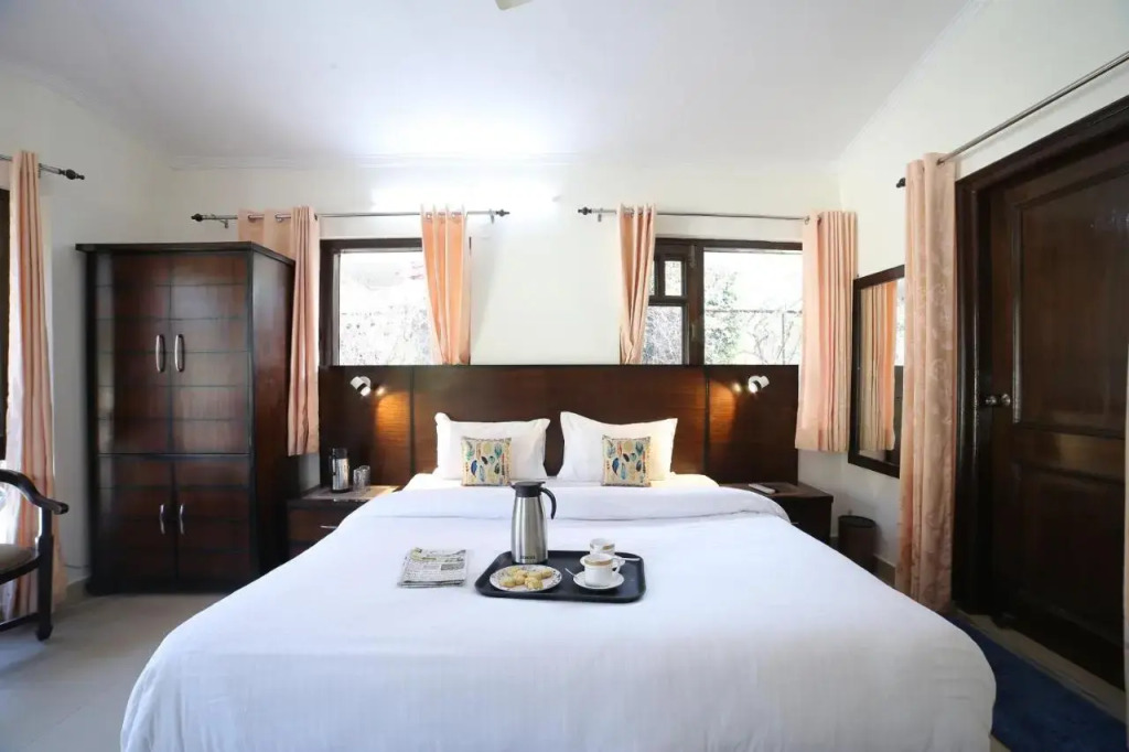 Ghughuti Baasa Home Stay, Dehradun