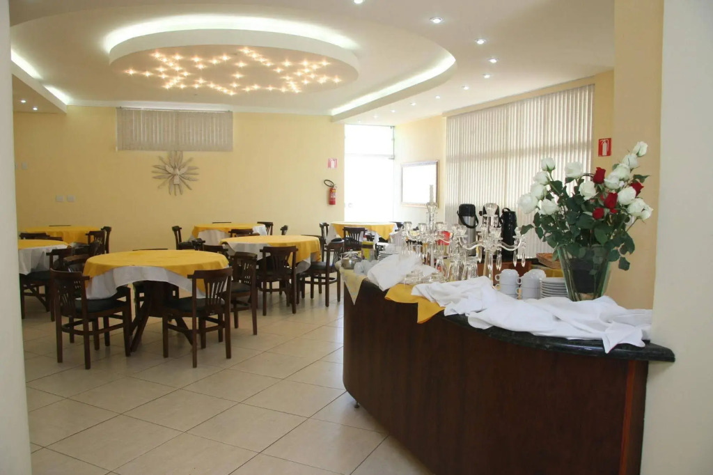 Santa Felicidade Hotel