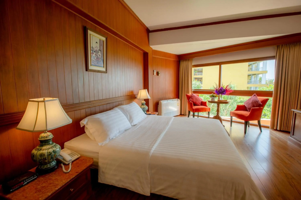 Sailom Hotel Hua Hin - SHA Extra Plus