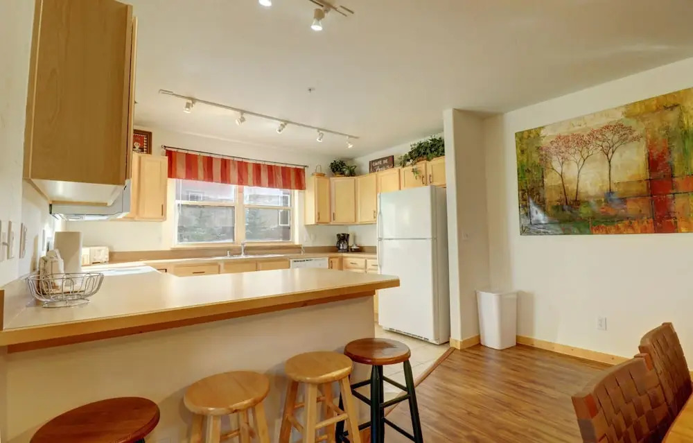 101 Streamside Lane 2 Bedroom Condo by RedAwning