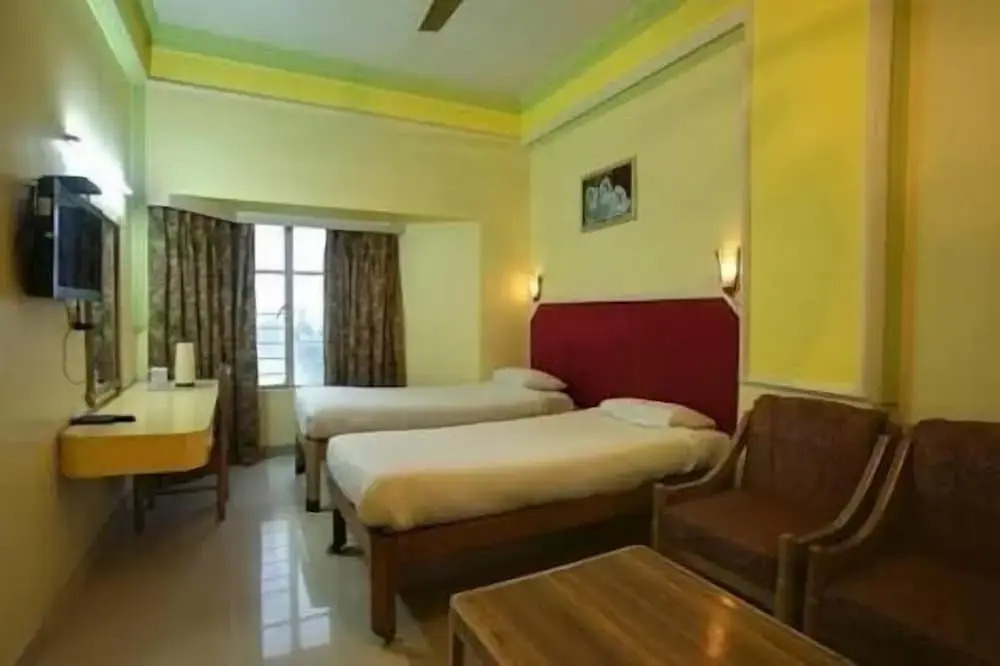 Hotel Samrat International