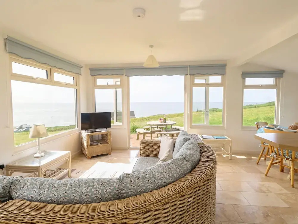 Siesta Chalet, BRIDPORT