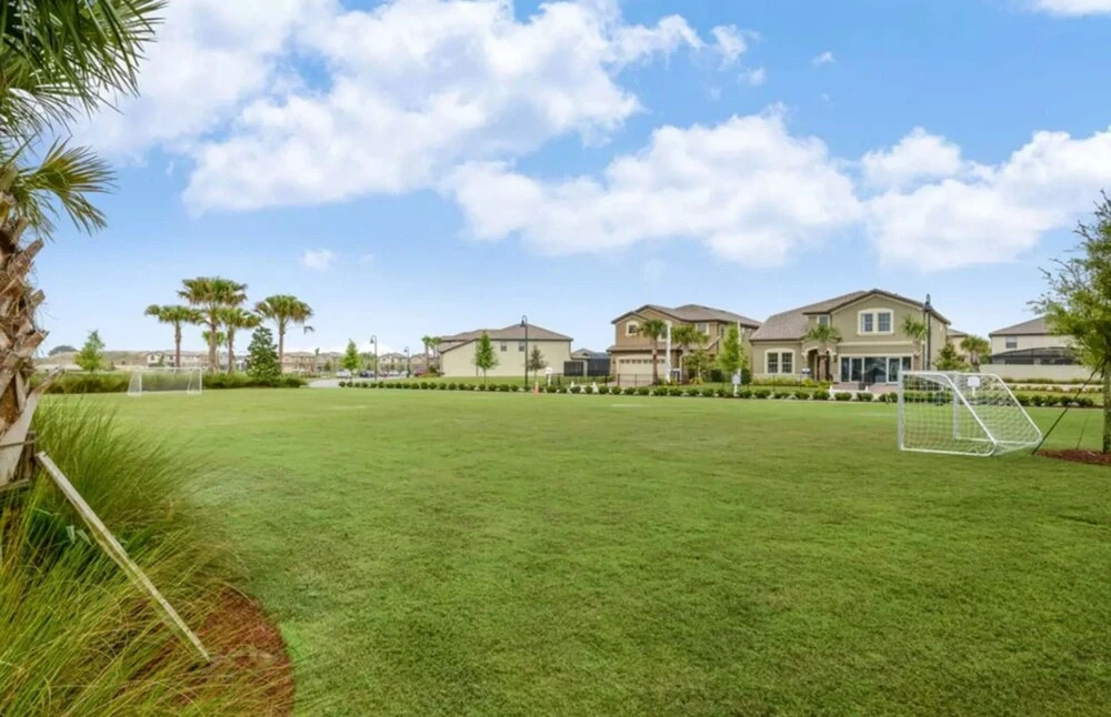 Windsor at Westside - 8882 Geneve Court