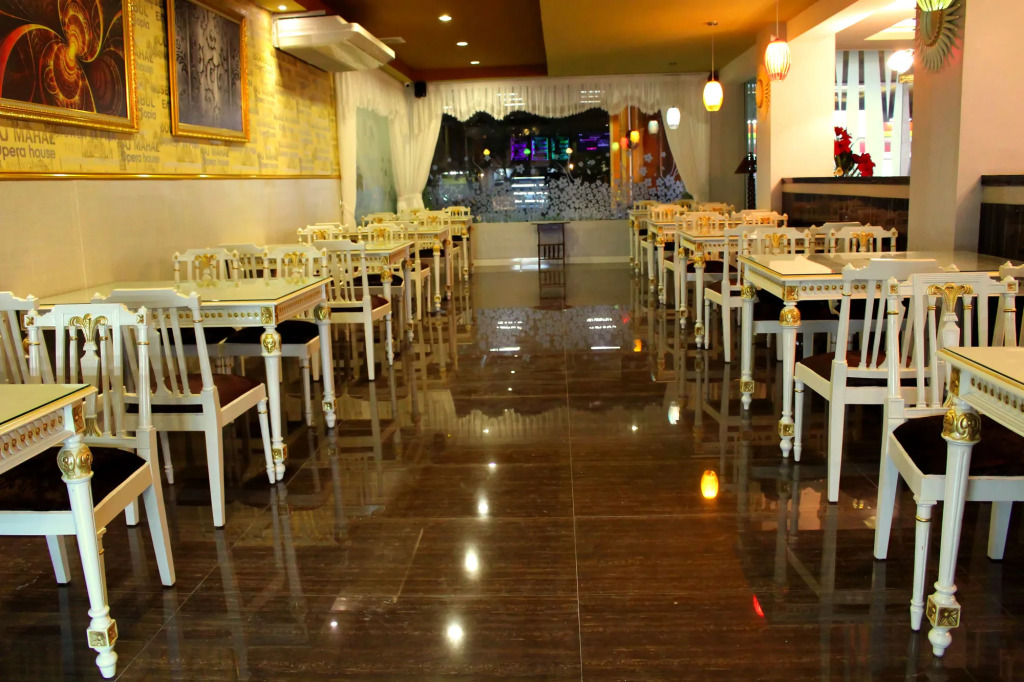 Grand Batik Inn