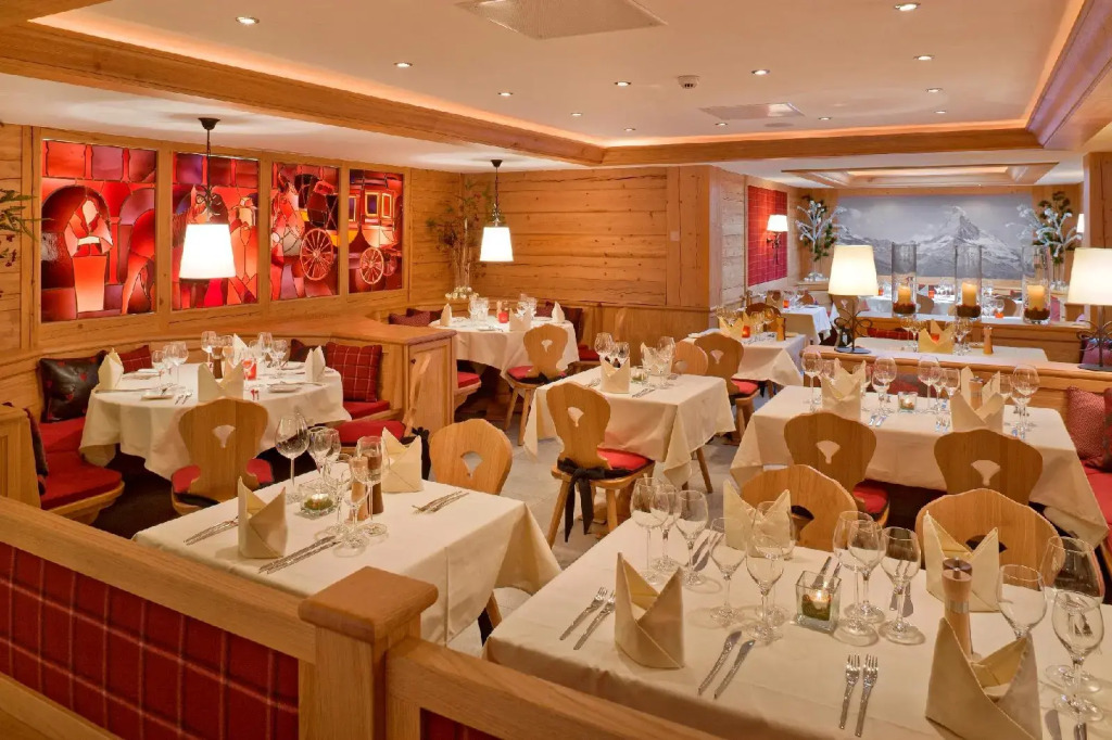 Hotel Holiday