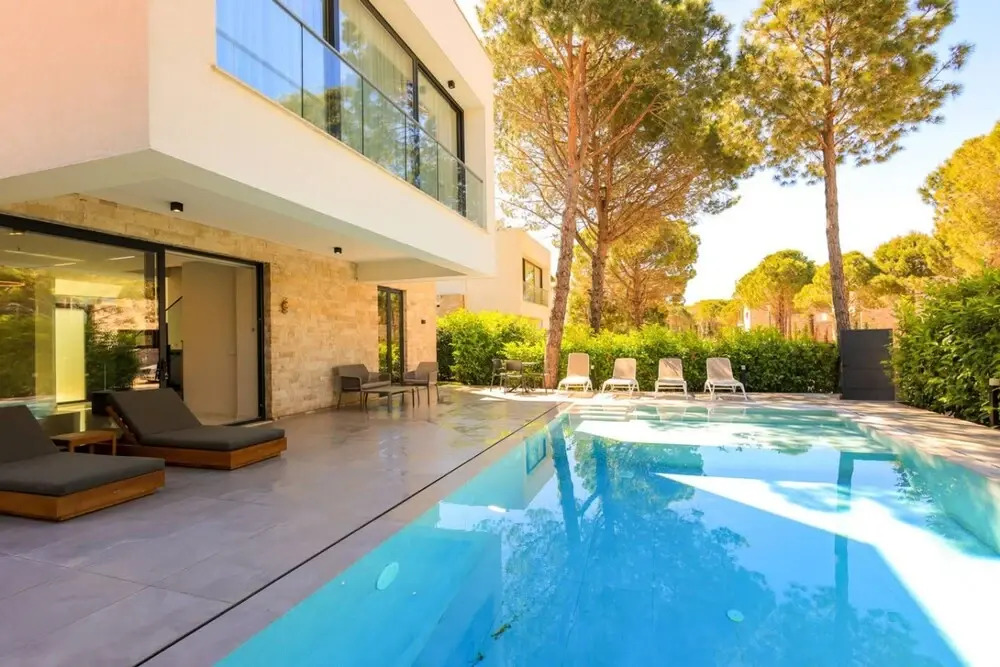 Sanpietro Individual Villa
