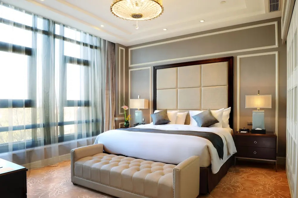 Shanghai Hotel Lane Aura