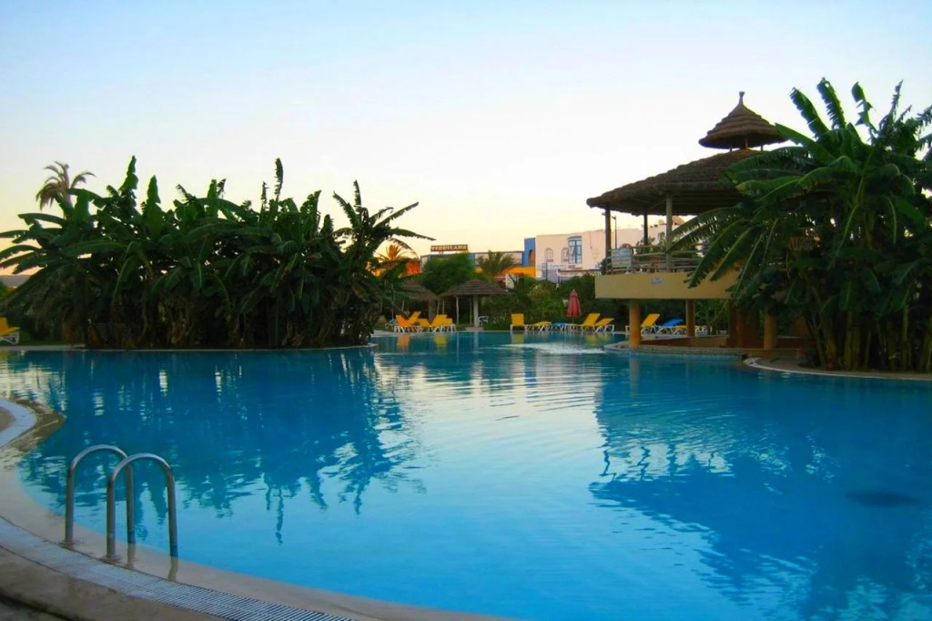Отель African Queen Hotel