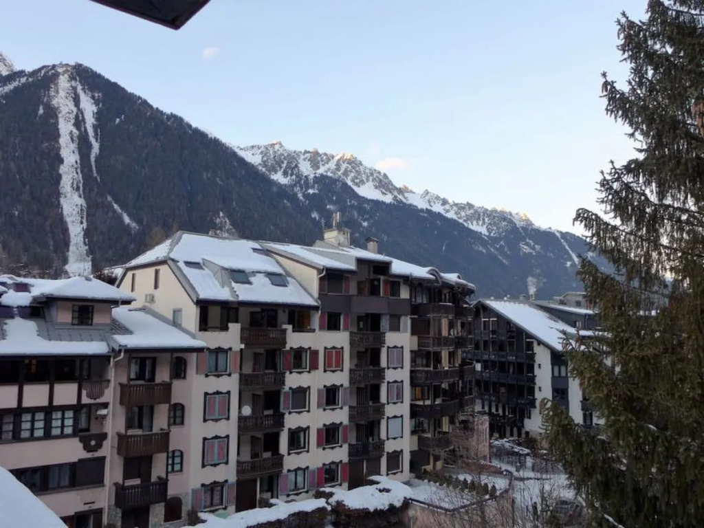 Le Chamois Blanc 24077