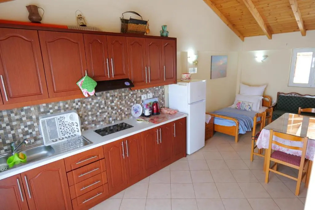 Kristal Apartments