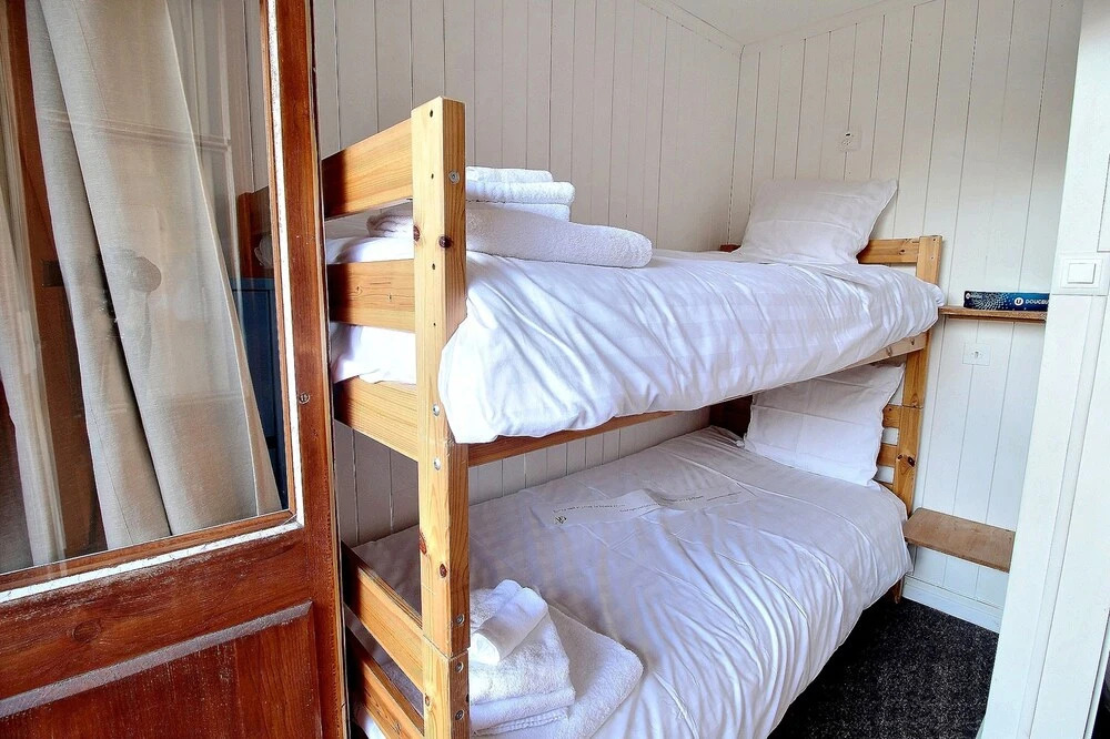 Marmottes - Spacious Apartment of 4.5 Rooms Located Near the Palladium