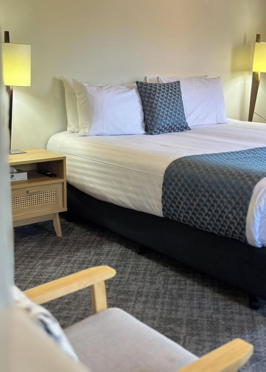 Romanos Hotel & Suites Wagga Wagga