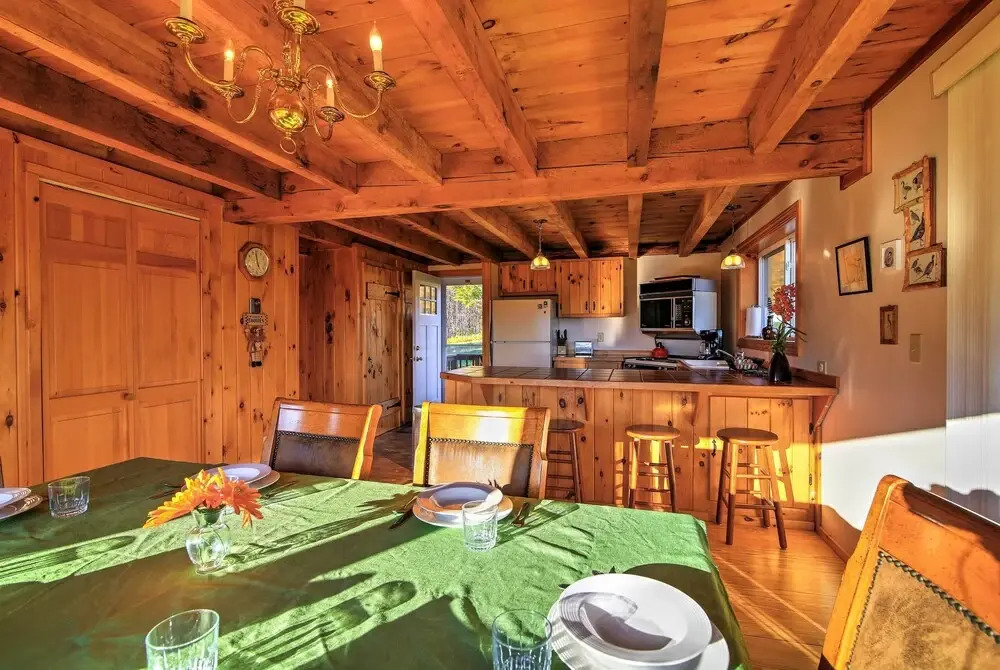 'bearpen Lodge' on 125 Acres - Near Belleayre Mtn!