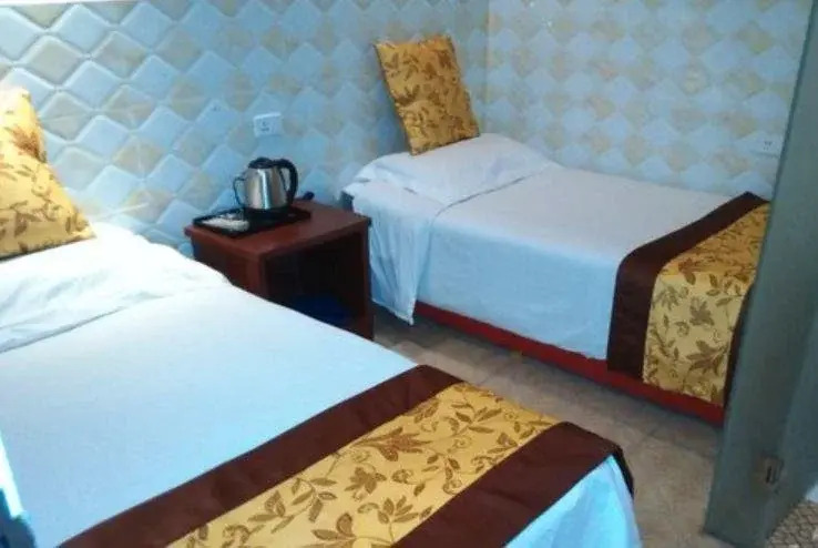 Yichang Longfeng Inn