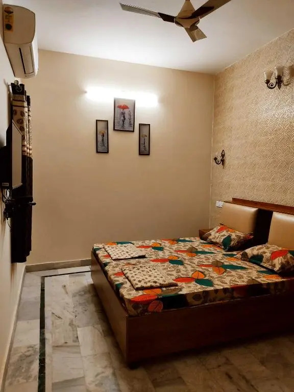 Oyo 91599 Sky Classic Inn