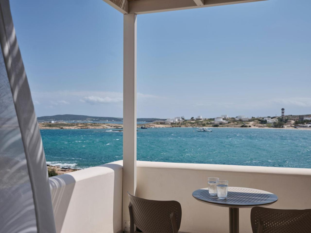 Kosmitis Suites & Villas