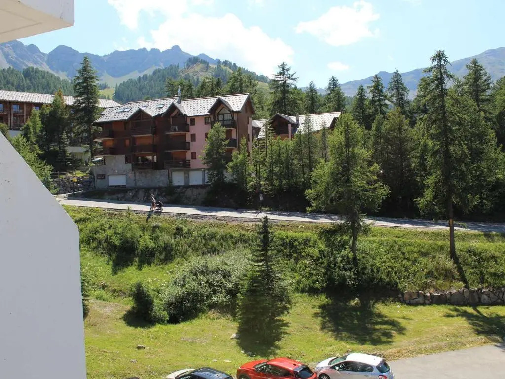 Appartement Vars, 1 pièce, 4 personnes - FR-1-330B-38