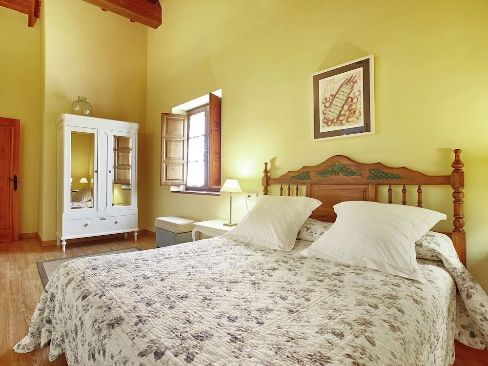 Mansion in Nava with Pool & Terrace