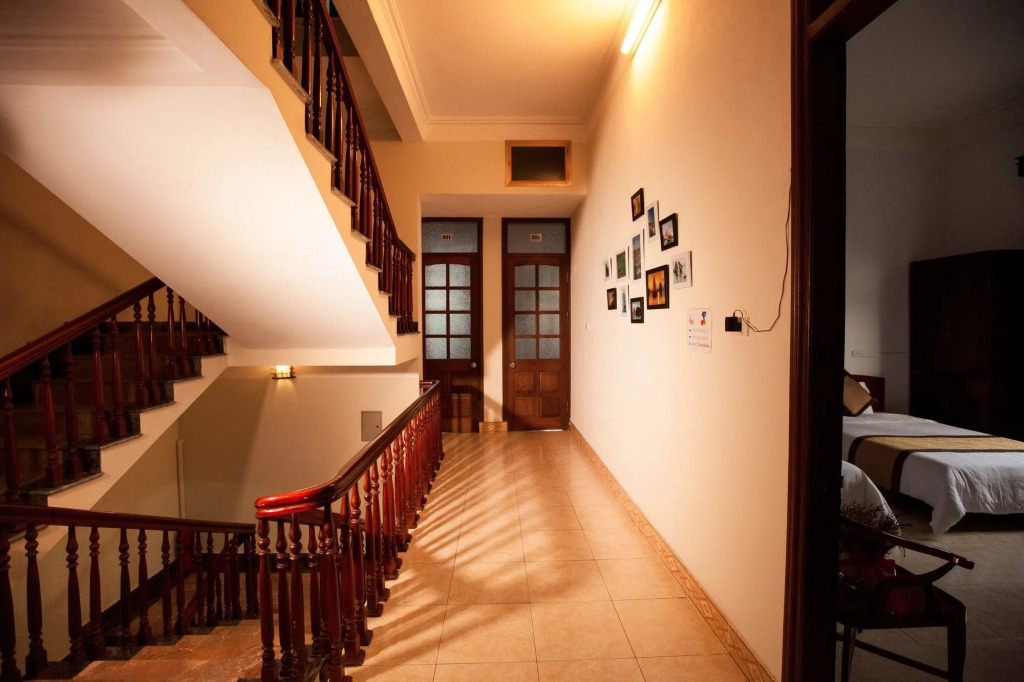 Alex Ha Long Hotel