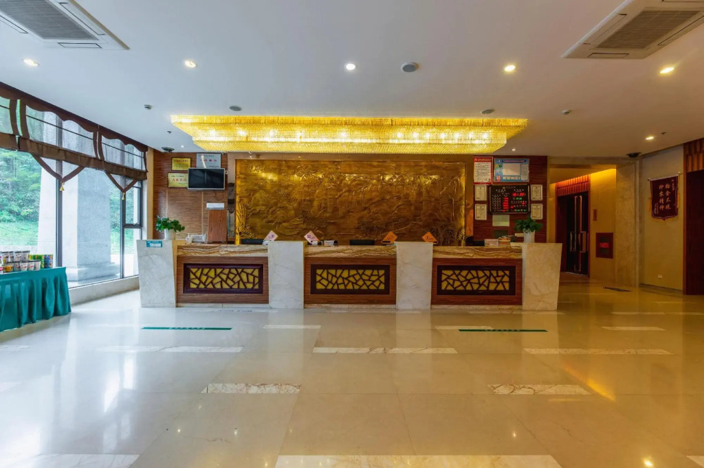 Shennong Hotel