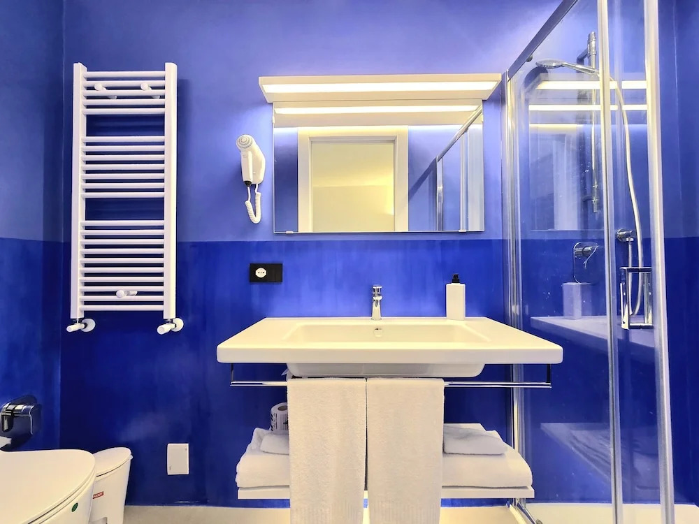 A&A Rooms