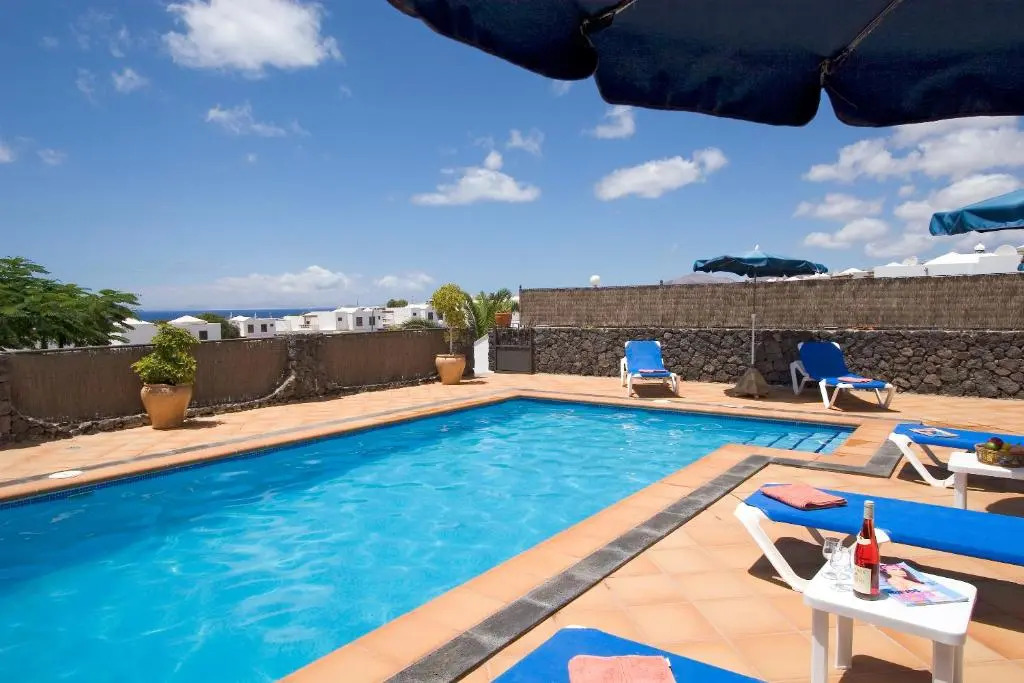 3 bedroom Villa Venus Jupiter and Neptune with private heated pool