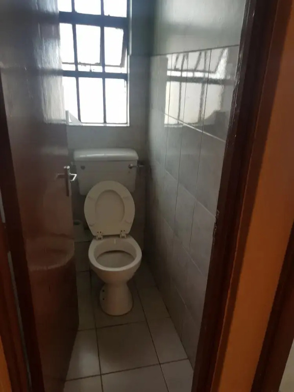 Cosy Sunflower House Nairobi with Wi-Fi