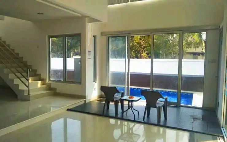 Villa Kaca