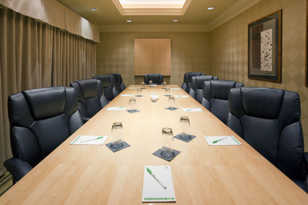 Holiday Inn Hotel & Suites Maple Grove Northwest Minneapolis-Arbor Lakes by IHG