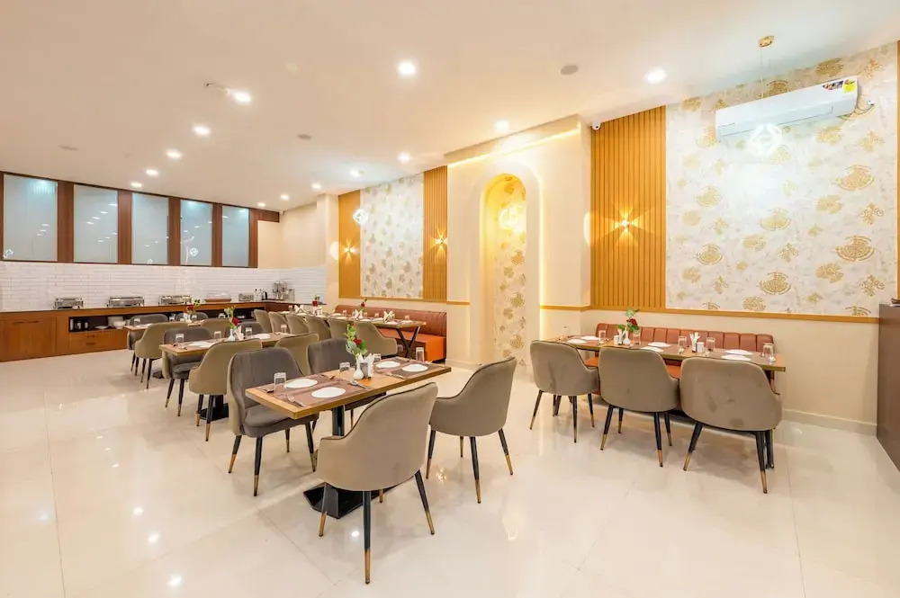 Hotel Silver Stone Varanasi