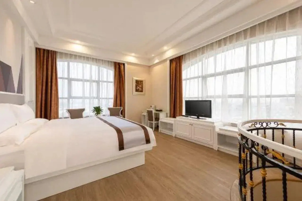Dihao Hotel (Guangzhou Panyu Shiqiao Aoyuan Plaza)