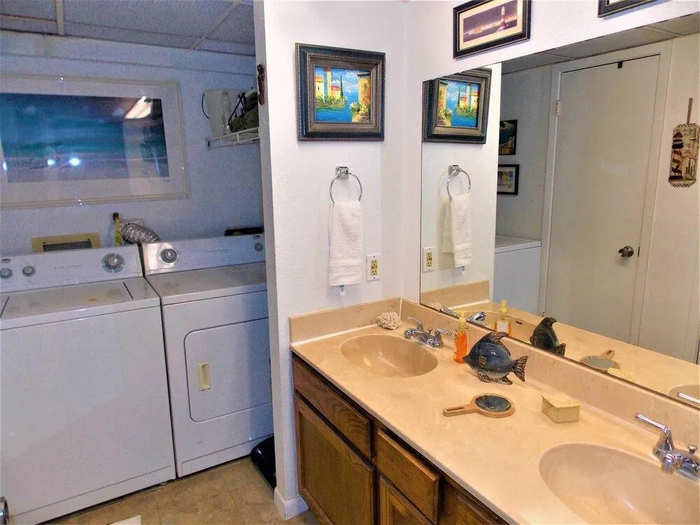 Seamist - 1 Br Condo