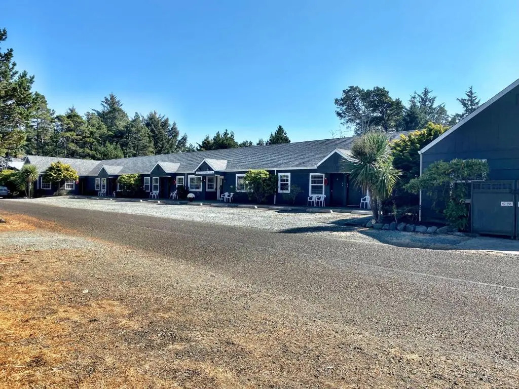 San Dune Inn