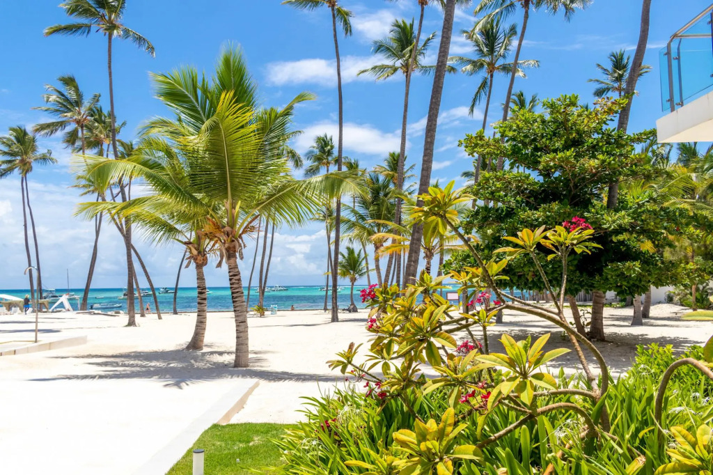 Stylish 3-Bedroom Apartment near the Bavaro Beach