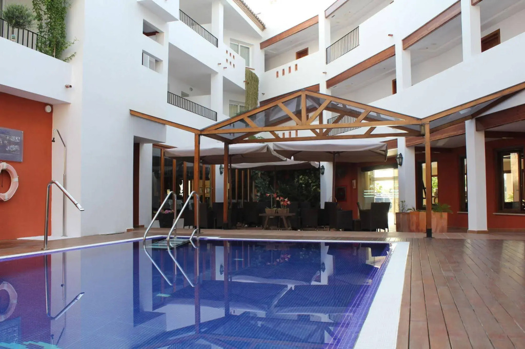 Aparthotel Puerto Mar