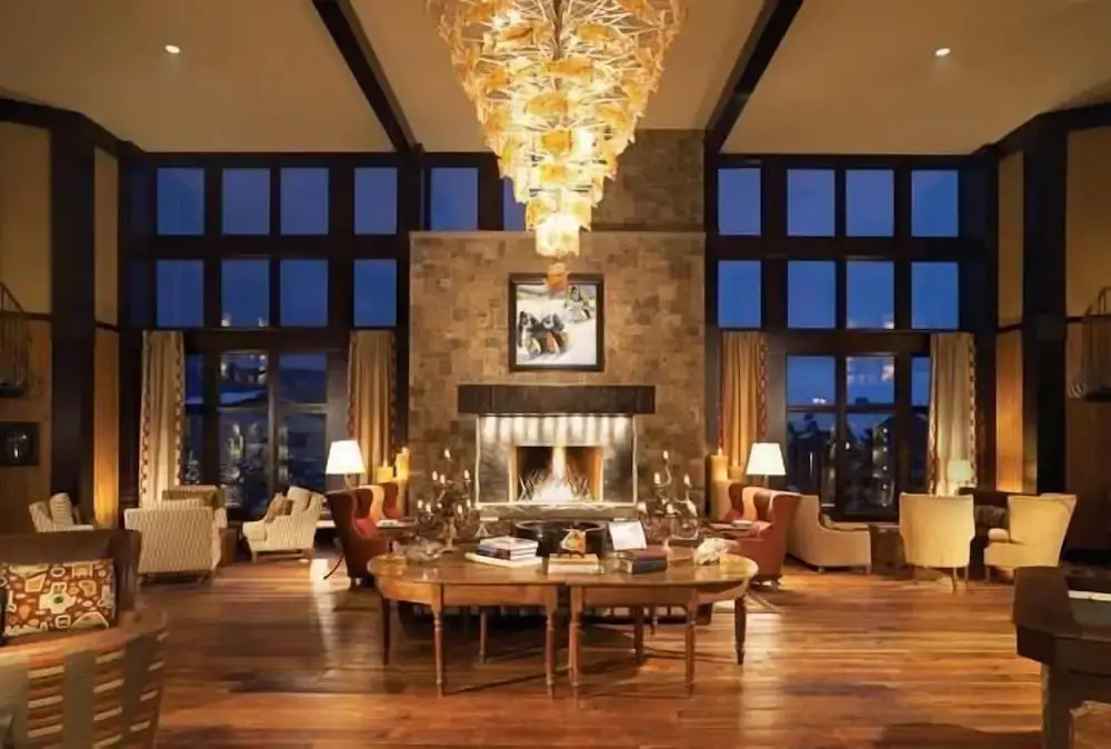 Mount Yale 611 4 BedroomCondo By Moving Mountains