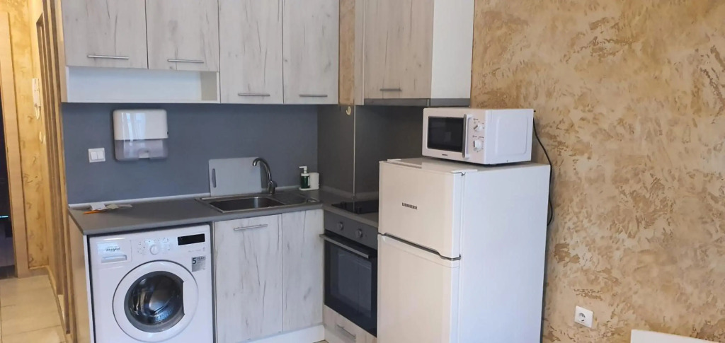 Colonel apartment 954