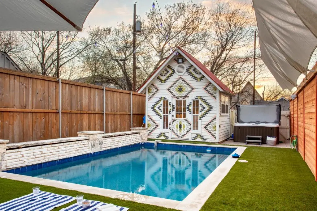 Ramsey by Avantstay - Modern Character Home in Austin w Pool!