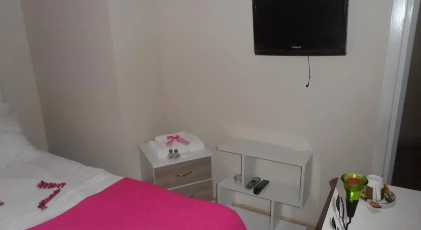 Tuba Residence