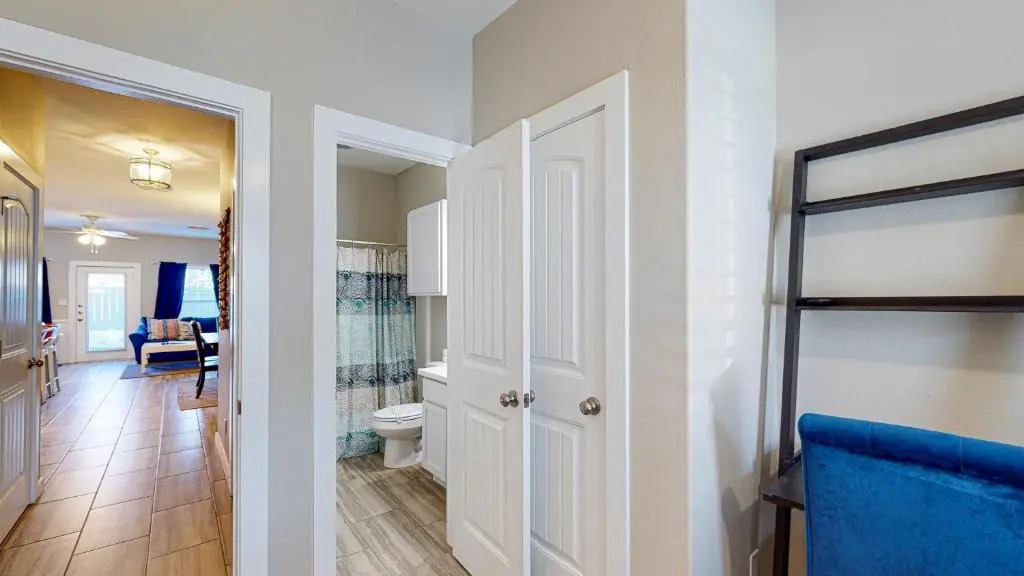 BC508 Townhome with Beach Inspired Decor, Heated Pool with Water Slide